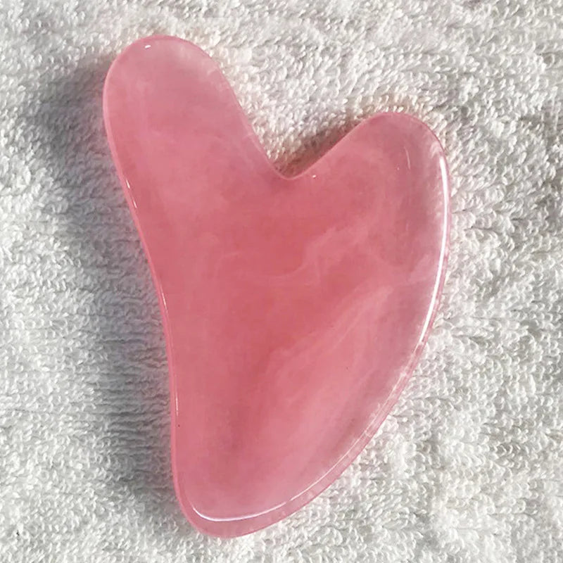 ✨ Gua Sha em Quartzo Rosa – Lifting Natural, Drenagem e Pele Firme