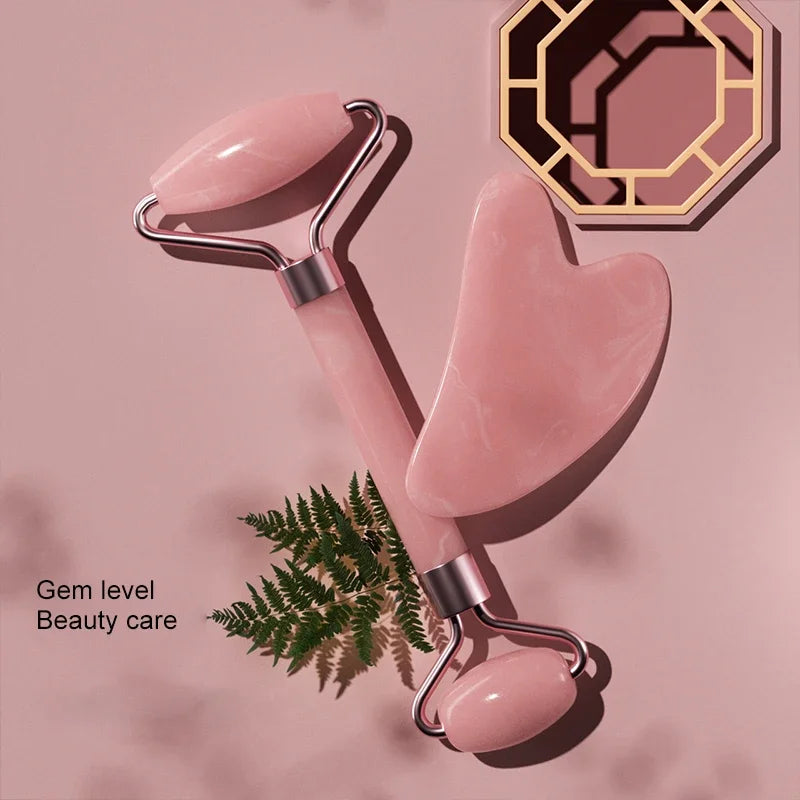 Jade Roller & Gua Sha em Quartzo Rosa – Drena, Firma e Ilumina a Pele